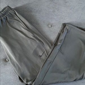 Nike ThermaFit Sweatpants Charcoal Gray Medium